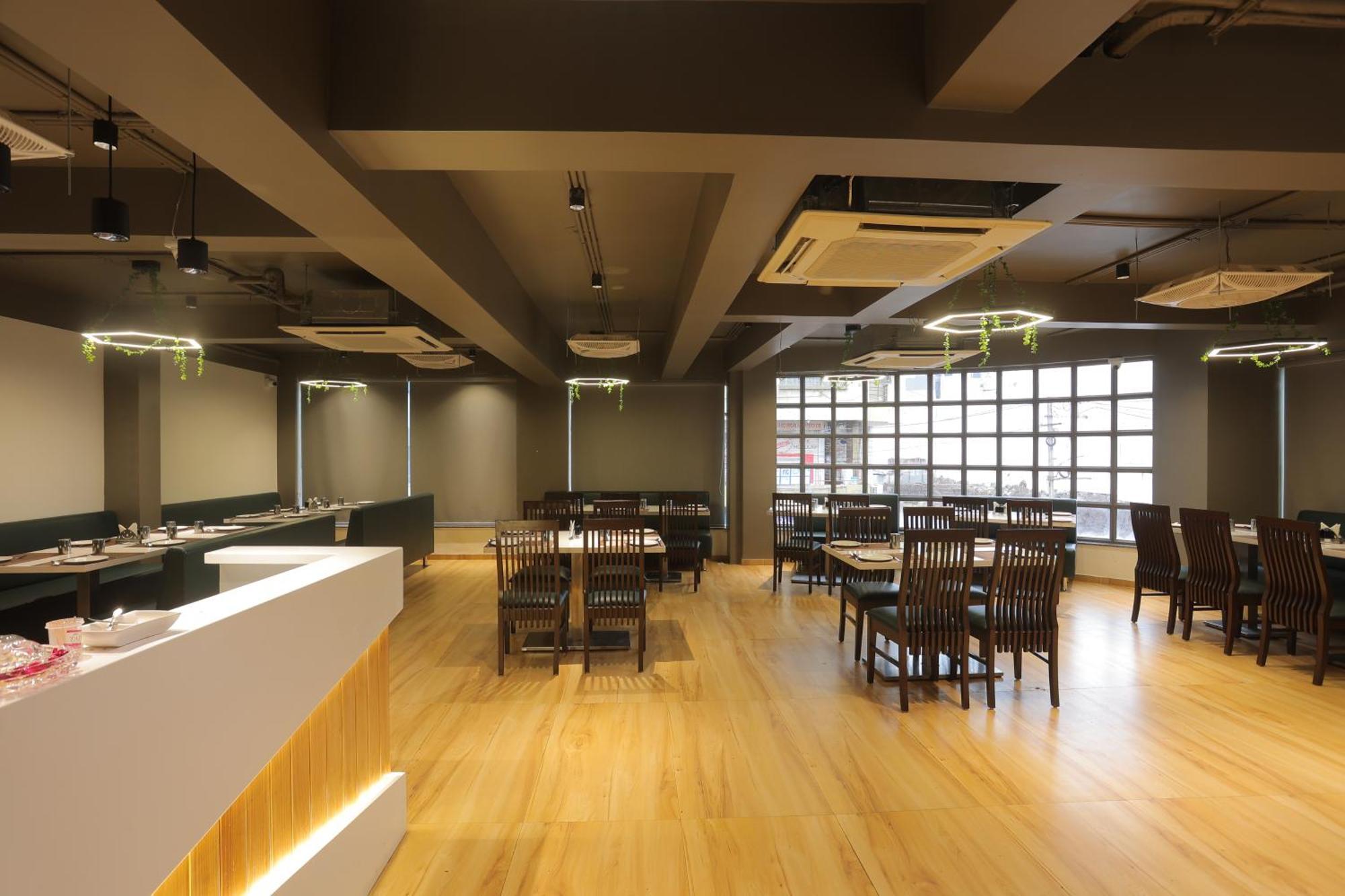 Hotel Shayan Inn Rajkot Extérieur photo