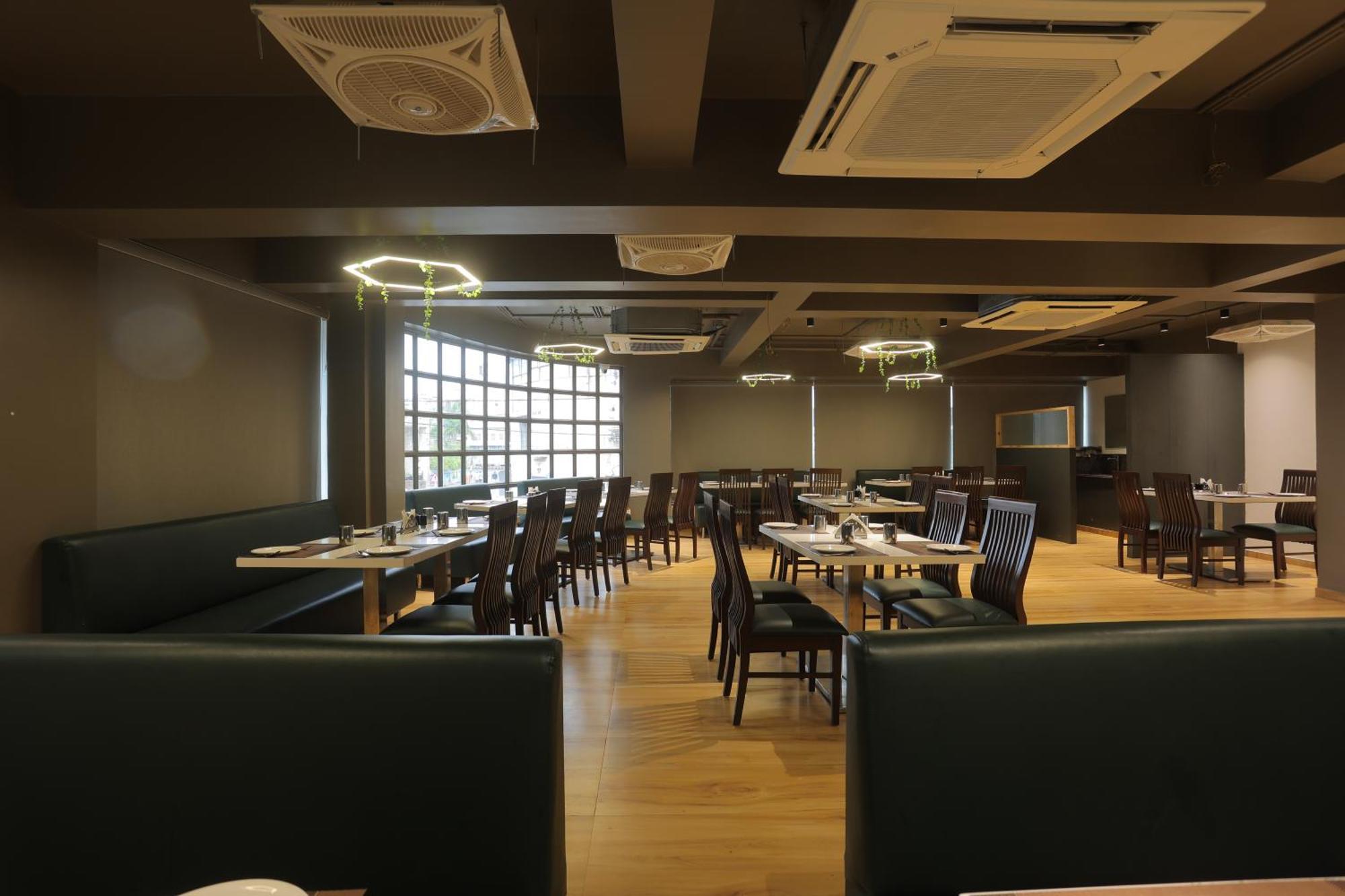 Hotel Shayan Inn Rajkot Extérieur photo