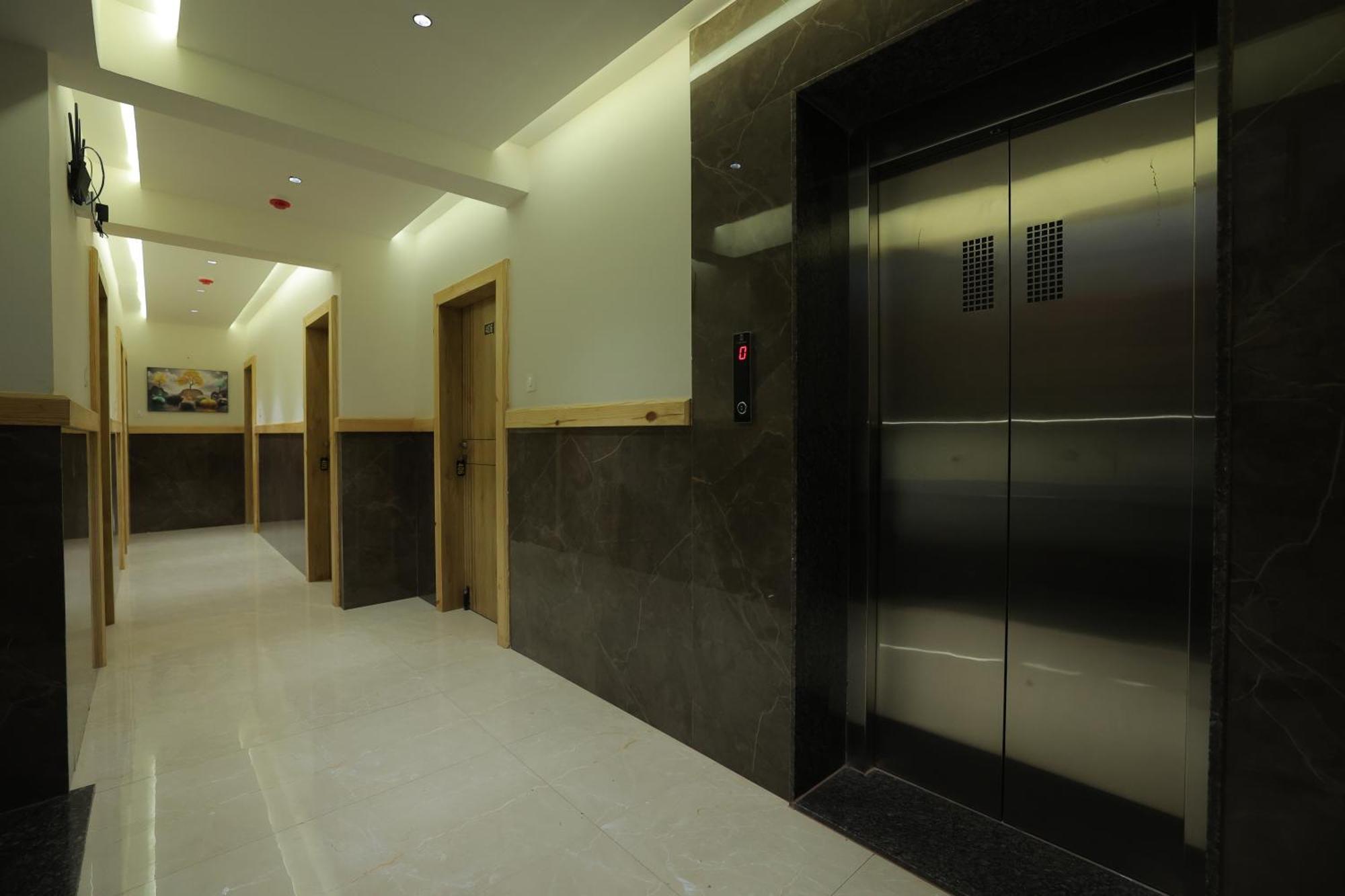 Hotel Shayan Inn Rajkot Extérieur photo